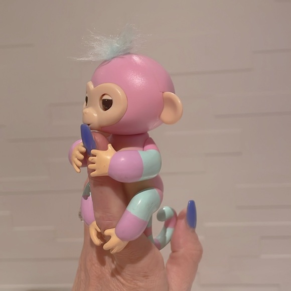 2016 WowWee Fingerlings Baby Monkey - Picture 3 of 5